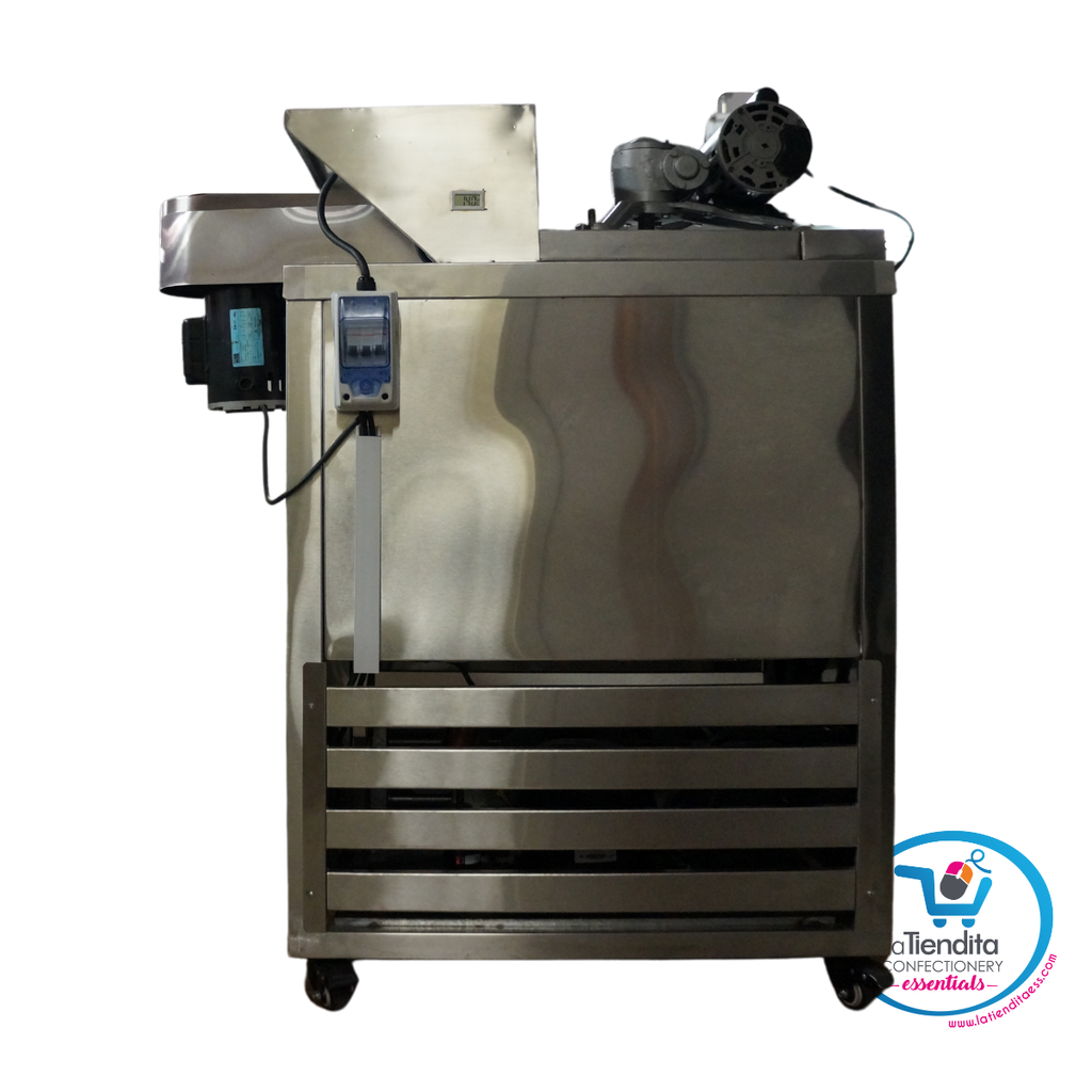 Máquina de helados/paletas con capacidad para 1 molde estándar o 2 moldes tipo brasileño.